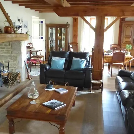 Au Clair Du Soleil 3*