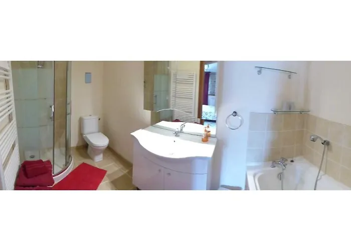 Au Clair Du Soleil Отель типа 